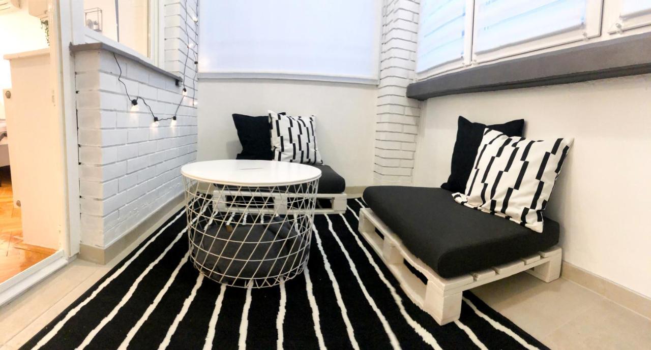 Promo - Flora Apartment Novi Sad Esterno foto