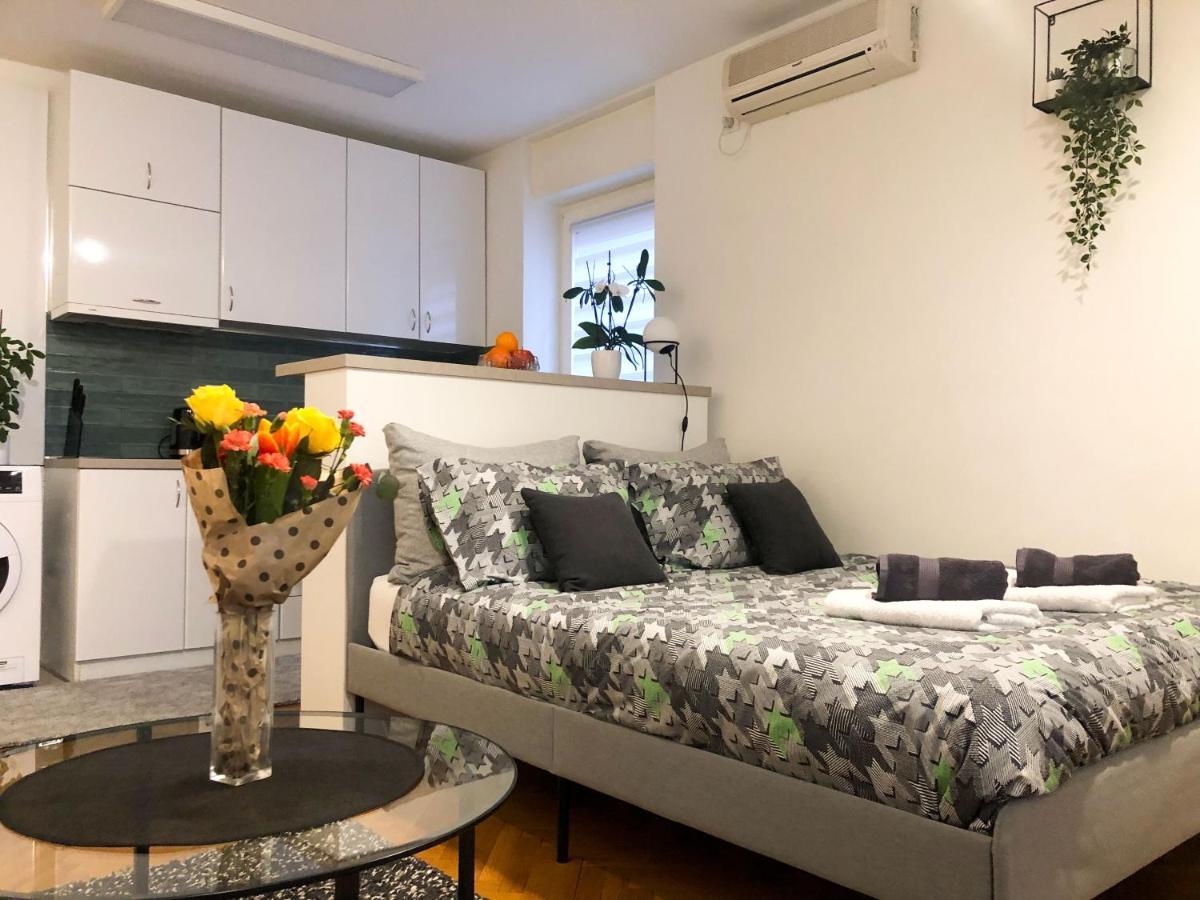 Promo - Flora Apartment Novi Sad Esterno foto